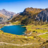 Lac de Tignes et Aiguille de la Grande Sassière en fin d'été